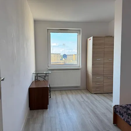 3 Rooms, 5 Beds, 7 People Wroclaw Exterior photo
