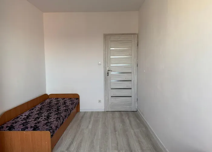3 Rooms, 5 Beds, 7 People