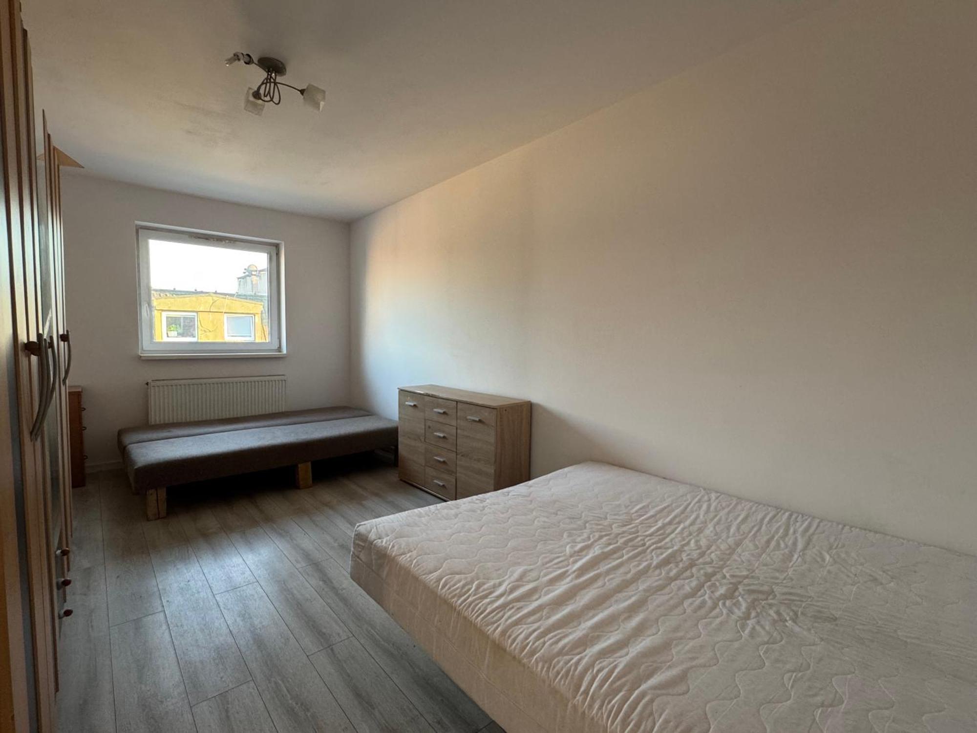 3 Rooms, 5 Beds, 7 People